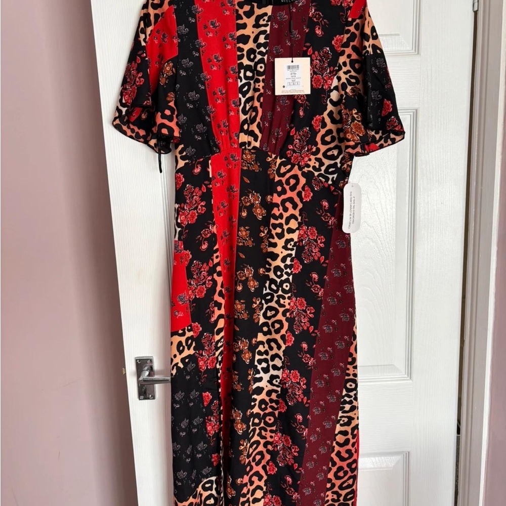 Stylish Red and Black Floral Leopard Print Dress
